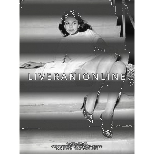 NEG-RETROSPETTIVA SANDRA MILO ATTRICE NELLA FOTO SANDRA MILO A ROMA NELL\'ANNO 1956 FOTO SANDRO VEPASIANI-AG ALDO LIVERANI SAS