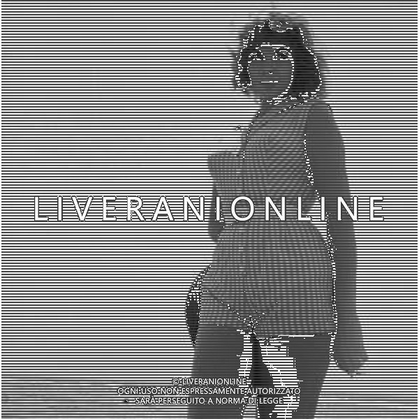 NEG-RETROSPETTIVA SANDRA MILO ATTRICE NELLA FOTO SANDRA MILO AD ANZIO NELL\'ANNO 1955 ©ARCHIVIO / AGENZIA ALDO LIVERANI SAS