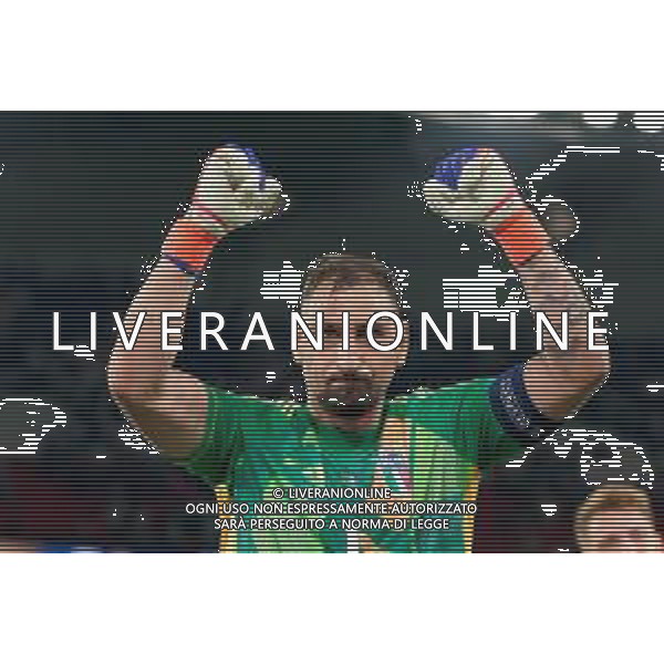 TVEM September 6, 2024 in Paris, France. France vs Italy, UEFA Nations League 2024/25 League A Group A2 match - Parc des Princes Stadium. In the pic: Gianluigi Donnarumma of Italy celebrates the victory ©Emanuele Mastrodonato/AGENZIA ALDO LIVERANI SAS