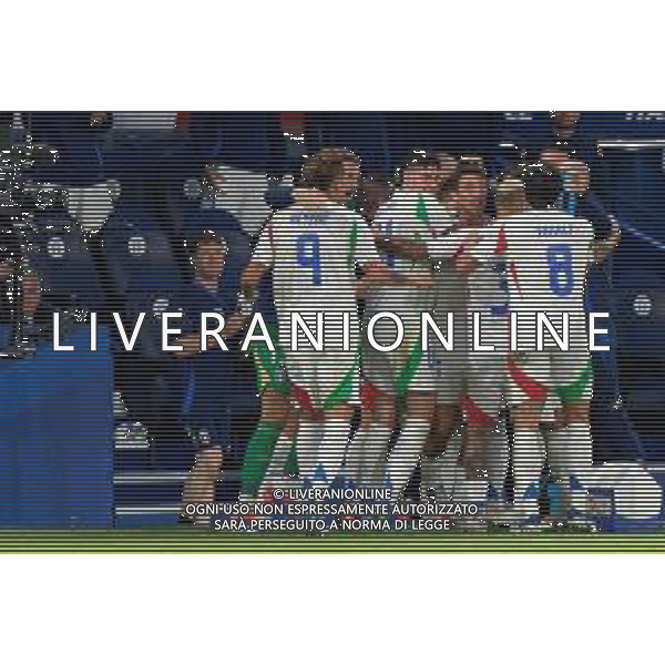 TVEM September 6, 2024 in Paris, France. France vs Italy, UEFA Nations League 2024/25 League A Group A2 match - Parc des Princes Stadium. In the pic: Davide Frattesi of Italy celebrates after scoring a goal with teammates foto e.mastrodonato-ag aldo liverani sas