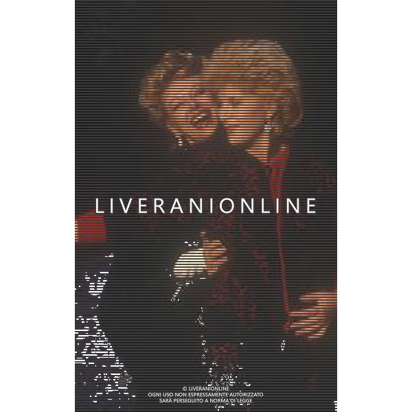 DIAP-RETROSPETTIVA SANDRO MILO ATTRICE NELLA FOTO SANDRA MILO A ROMA NELL\'ANNO 1986 CON LA FIGLIA DEBORAH ERGAS AG ALDO LIVERANI SAS  