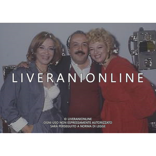 RETROSPETTVA SANDRO MILO ATTRICE NELLA FOTO SANDRA MILO A ROMA NELL\'ANNO 1984 NELLA TRASMISSIONE TELEVISIVA “MIXER“CON MAURIZIO COSTANZO E SIMONA IZZO AG ALDO LIVERANI SAS  