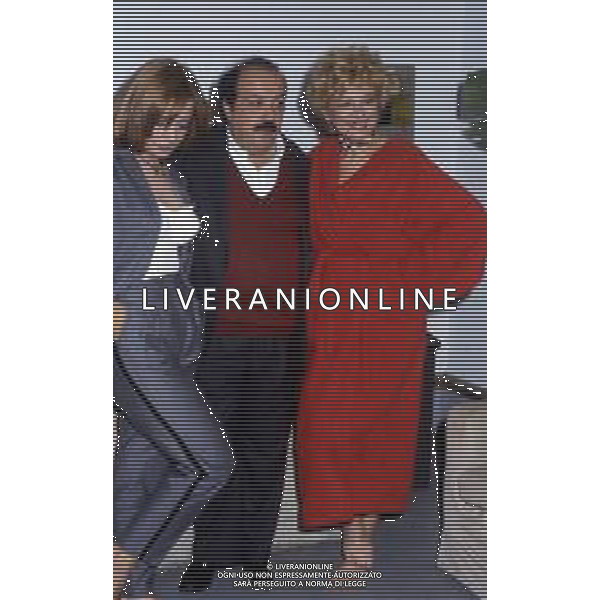 DIAP-RETROSPETTIVA SANDRO MILO ATTRICE NELLA FOTO SANDRA MILO A ROMA NELL\'ANNO 1984 NELLA TRASMISSIONE TELEVISIVA “MIXER“ CON SIMONA IZZO E MAURIZIO COSTANZO AG ALDO LIVERANI SAS  