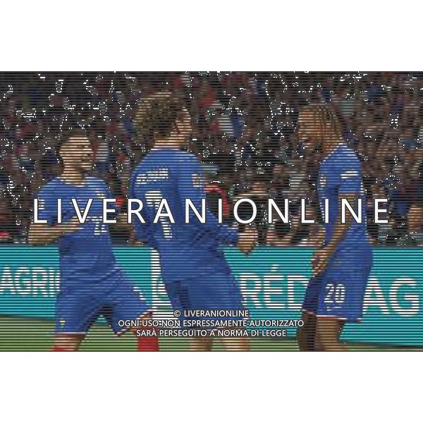 TVEM September 6, 2024 in Paris, France. France vs Italy, UEFA Nations League 2024/25 League A Group A2 match - Parc des Princes Stadium. In the pic: Bradley Barcola of France celebrates after scoring a goal with Antoine Griezmann of France and Theo Hernández of France/AGENZIA ALDO LIVERANI SAS