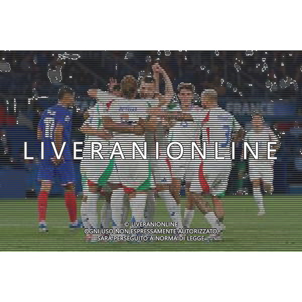 TVEM September 6, 2024 in Paris, France. France vs Italy, UEFA Nations League 2024/25 League A Group A2 match - Parc des Princes Stadium. In the pic: Giacomo Raspadori of Italy celebrates after scoring a goal with teammates/AGENZIA ALDO LIVERANI SAS