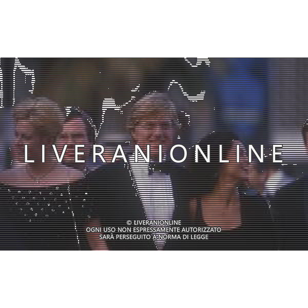 DIA- RETROSPETTIVA ROBERT REDFORD ATTORE E REGISTA NELLA FOTO ROBERT REDFORD CON SONIA BRAGA, MELANIE GRIFFITH A CANNES NELL’ANNO 1988 ©DFP- AGENZIA ALDO LIVERANI SAS