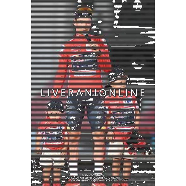 08-09-2024 Vuelta A Espana; 2024, Red Bull - Bora - Hansgrohe; Roglic, Primoz; Figli Roglic, Primoz; Madrid; ©SIROTTI- AGENZIA ALDO LIVERANI SAS