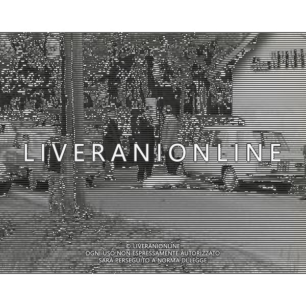 ST-07-05-1974 MILANO VIA RIPAMONTI RAPINA A UN FURGONE PORTAVALORI CON L\'UCCISIONE DI UN PASSANTE SIG LUIGI CORRADINI AG ALDO LIVERANI SAS