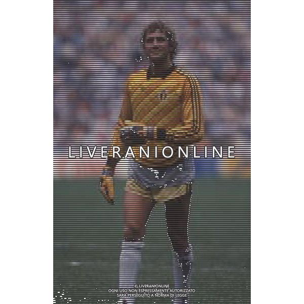 DIAP-RETROSPETTIVA JEAN MARIE PFAFF CALCIATORE NELLA FOTO JEAN MARIE PFAFF CON LA MAGLIA DELLA NAZIONALE DEL BELGIO AG ALDO LIVERANI SAS