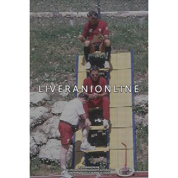 DIAP-RETROSPETTIVA ROSARIO RAMPANTI EX CALCIATORE E ALLENATORE NELLA FOTO ROSARIO RAMPANTI ALLENATORE TORINO CALCIO NELL\'ANNO 1994 AG ALDO LIVERANI SAS