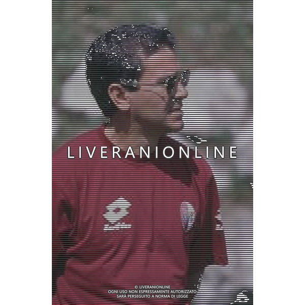 DIAP-RETROSPETTIVA ROSARIO RAMPANTI EX CALCIATORE E ALLENATORE NELLA FOTO ROSARIO RAMPANTI ALLENATORE TORINO CALCIO NELL\'ANNO 1994 AG ALDO LIVERANI SAS