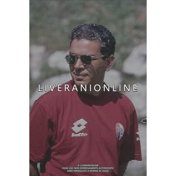 DIAP-RETROSPETTIVA ROSARIO RAMPANTI EX CALCIATORE E ALLENATORE NELLA FOTO ROSARIO RAMPANTI ALLENATORE TORINO CALCIO NELL\'ANNO 1994 AG ALDO LIVERANI SAS