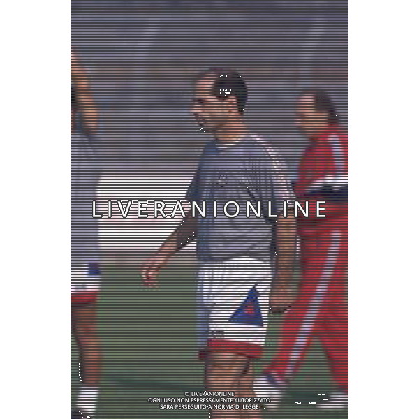 DIAP-RETROSPETTIVA LUIGI MARULLA CALCIATORE NELLA FOTO LUIGI MARULLA CON LA MAGLIA DEL COSENZA CALCIO AG ALDO LIVERANI SAS