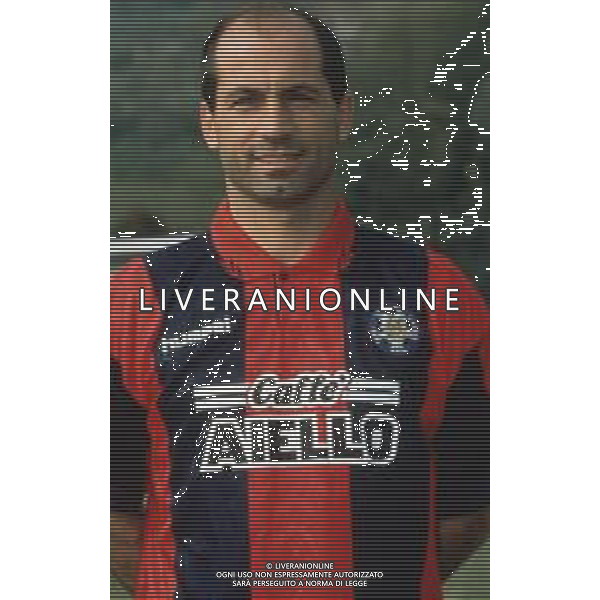 DIAP-RETROSPETTIVA LUIGI MARULLA CALCIATORE NELLA FOTO LUIGI MARULLA CON LA MAGLIA DEL COSENZA CALCIO AG ALDO LIVERANI SAS