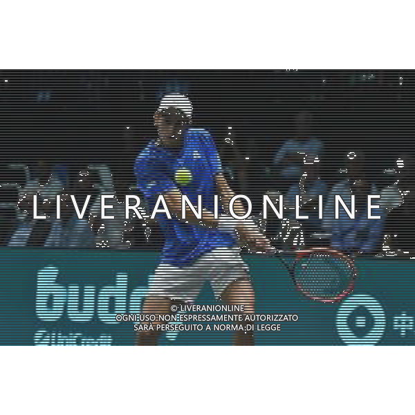 BOLOGNA, ITALIA - 11 SETTEMBRE: Matteo Arnaldi dell\'Italia in azione durante la fase a gironi della finale della Coppa Davis 2024 contro Thiago Monteiro del Brasile all\'Unipol Arena l\'11 settembre 2024 a Bologna, Italia foto andrea rosito-ag aldo liverani sas