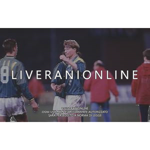 DIAP-RETROSPETTIVA STEFAN PETTERSON CALCIATORE NELLA FOTO STEFAN PETTERSON CON LA MAGLIA DELL\'AJAX AG ALDO LIVERANI SAS