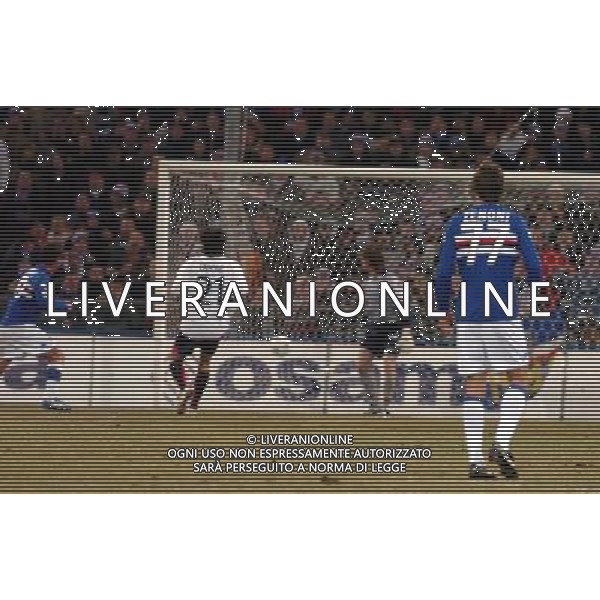SAMPDORIA - CAGLIARI COPPA ITALIA TIM CUP 11/01/2006 NELLA FOTO il primo gol di francesco flachi del 1-0 PH ARCAINI/AG. ALDO LIVERANI