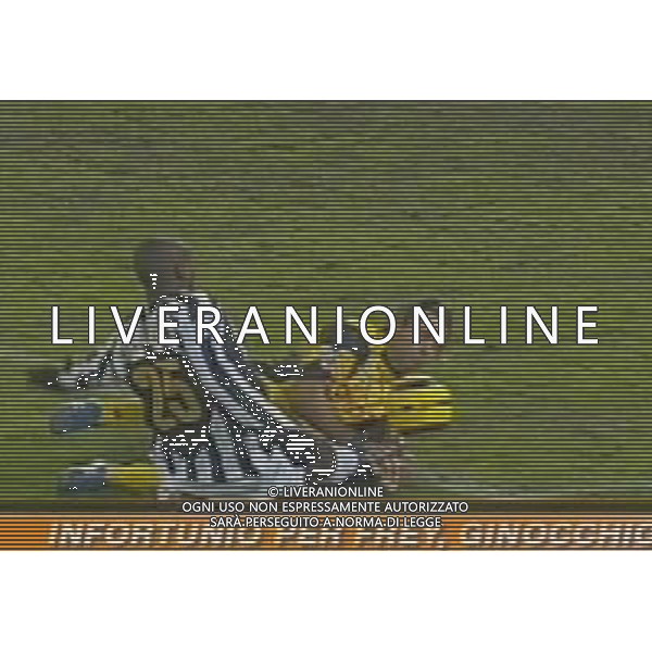 TORINO 11/1/2006 JUVENTUS-FIORENTINA COPPA ITALIA TIM INFORTUNIO DI SEBASTIAN FREY OBBLIGATORIO CITARE LA FONTE TELEVISIVA FOTO AG ALDO LIVERANI