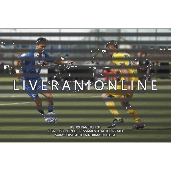 Nicolas Galazzi of Brescia Calcio FC competes for the ball with Gabriele Bracaglia of Frosinone Calcio during Brescia Calcio vs Frosinone Calcio, 5° Serie B BKT 2024-25 game at Mario Rigamonti stadium in Brescia (BS), Italy, on September 14, 2024. (Photo by Davide Casentini) ag aldo liverai sas