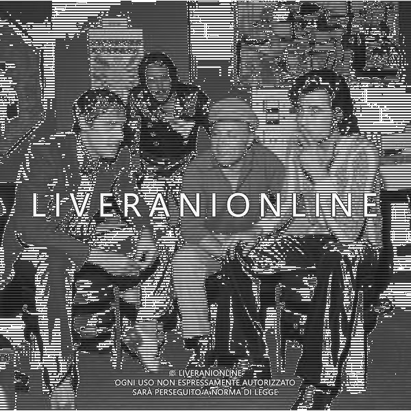 NEG-RETROSPETTIVA ADRIANO CELENTANO E CLAUDIO VILLA ALLA PRESENTAZIONE DELLA MANIFESTAZIONE CANORA \'INCONTRI D\'ESTATE\' A MILANO NEL 1971 NELLA FOTO CLAUDIO VILLA CON ADRIANO CELENTANO E LITTLE TONY ©Archivio Giovanni Liverani / AGENZIA ALDO LIVERANI SAS