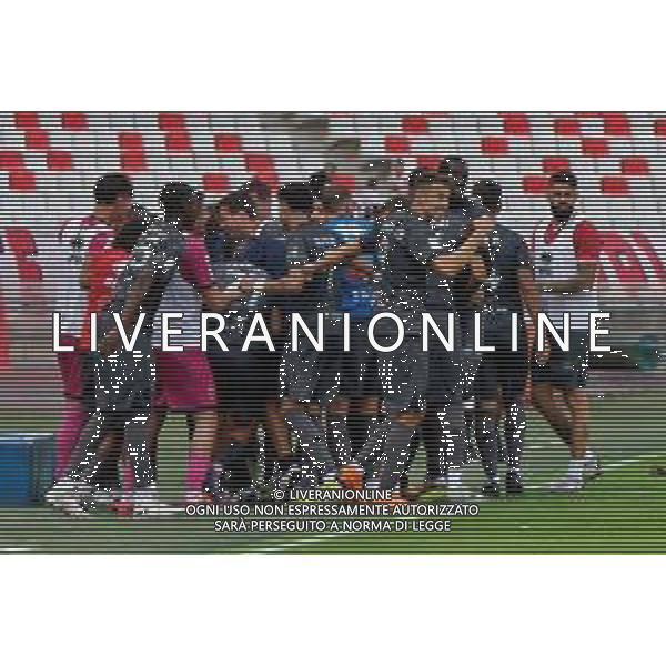 TVEM September 14, 2024 Bari, Italy - SSC Bari vs Mantova - Italian soccer serie B 2024/25 - San Nicola Stadium. In the pic: Valerio Mantovani of SSC Bari celebrates after scoring a goal with teammates foto emmanuele mastrodonato-ag aldo liverani sas
