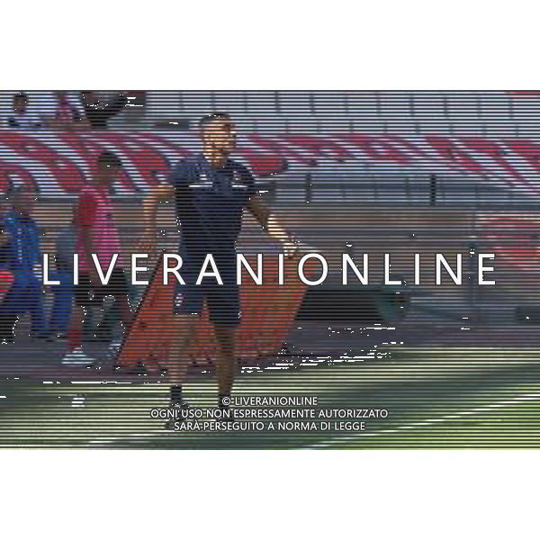 TVEM September 14, 2024 Bari, Italy - SSC Bari vs Mantova - Italian soccer serie B 2024/25 - San Nicola Stadium. In the pic: coach Moreno Longo of SSC Bari foto emmanuele mastrodonato-ag aldo liverani sas