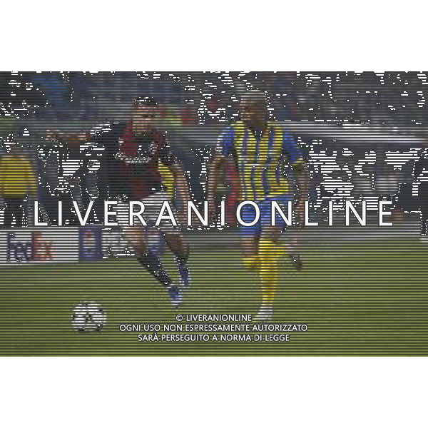 Pedro Henrique of Shakhtar Donetsk battle for the ball with Nikola Moro of Bologna FC during Bologna BFC vs Shakhtar Donetsk FC, 1° round of Champions League 2024-25, game at Renato Dall\'Ara stadium in Bologna (BO), Italy, on September 18, 2024. (Photo by Davide Casentini)/AGENZIA ALDO LIVERANI SAS