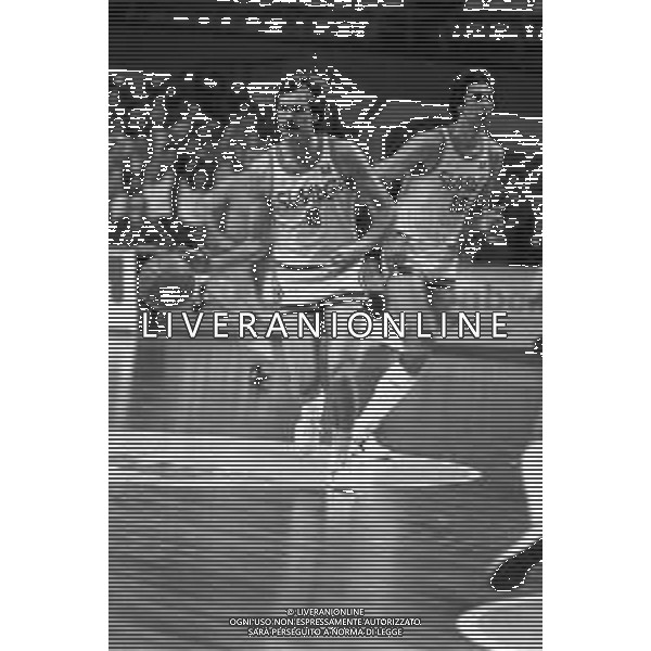 NEG-RETROSPETTIVA MIKE D\'ANTONI BASKET NELLA FOTO MIKE D\'ANTONI CON LA MAGLIA DELLA SIMAC MILANO NELL\'ANNO 1983-1984 AG ALDO LIVERANI SAS