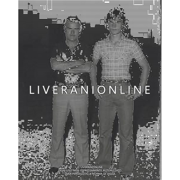 ST -RETROSPETTIVA UMBERTO PIRCHER CALCIATORE NELLA FOTO UMBERTO PIRCHER A BERGAMO CON GIANCARLO CADE\' AG ALDO LIVERANI SAS