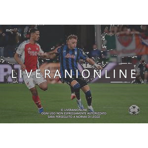 TVRG Atalanta vs Arsenal nella foto Mateo Retegui (Atalanta) e sulla SX William Saliba (Arsenal) Bergamo 19-09-2024 Gewiss Stadium UEFA Champions League fase a girone unico - 1a giornata foto Roberto Garavaglia/Agenzia Aldo Liverani sas