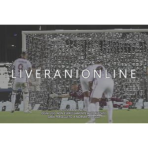 Antonio Sanabria of Torino FC wrong penalty during Hellas Verona FC vs Torino FC , 5° Serie A Enilive 2024-25 game at Marcantonio Bentegodi Stadium in Verona (VR), Italy, on September 20, 2024. (Photo by Davide Casentini)/AGENZIA ALDO LIVERANI SAS