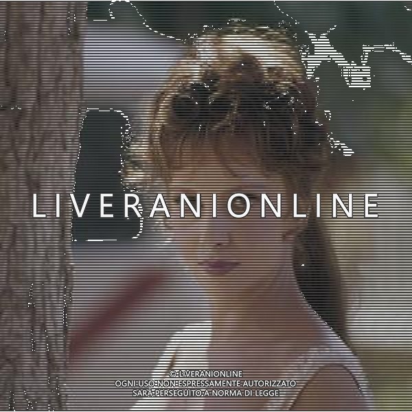 COL-GINA LOLLOBRIGIDA ATTRICE ITALIANA - RETROSPETTIVA NELLA FOTO GINA LOLLOBRIGIDA NEL FILM \'LE PIACEVOLI NOTTI\' NELL\'ANNO 1966 ©ARCHIVIO AGENZIA ALDO LIVERANI SAS
