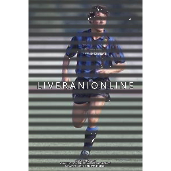DIAP-RETROSPETTIVA STEFANO ROSSINI CALCIATORE NELLA FOTO STEFANO ROSSINI CON LA MAGLIA DELL\'INTER AG ALDO LIVERANI SAS