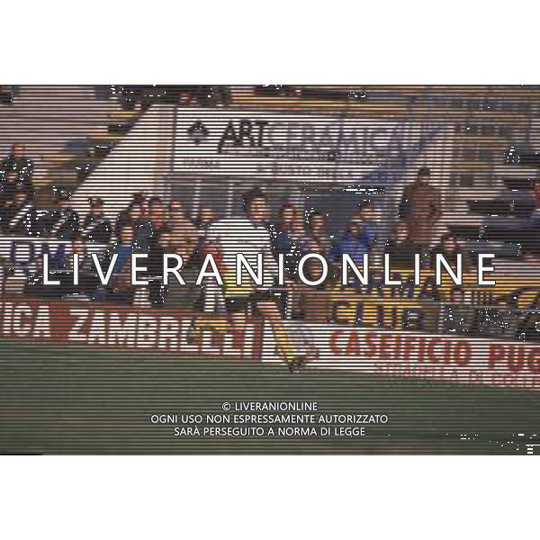 DIAP-RETROSPETTIVA STEFANO ROSSINI CALCIATORE NELLA FOTO STEFANO ROSSINI CON LA MAGLIA DEL PARMA CALCIO AG ALDO LIVERANI SAS