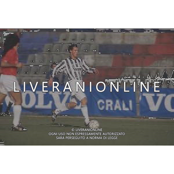 DIAP-RETROSPETTIVA STEFANO ROSSINI CALCIATORE NELLA FOTO STEFANO ROSSINI CON LA MAGLIA DELL\'UDINESE CALCIO AG ALDO LIVERANI SAS