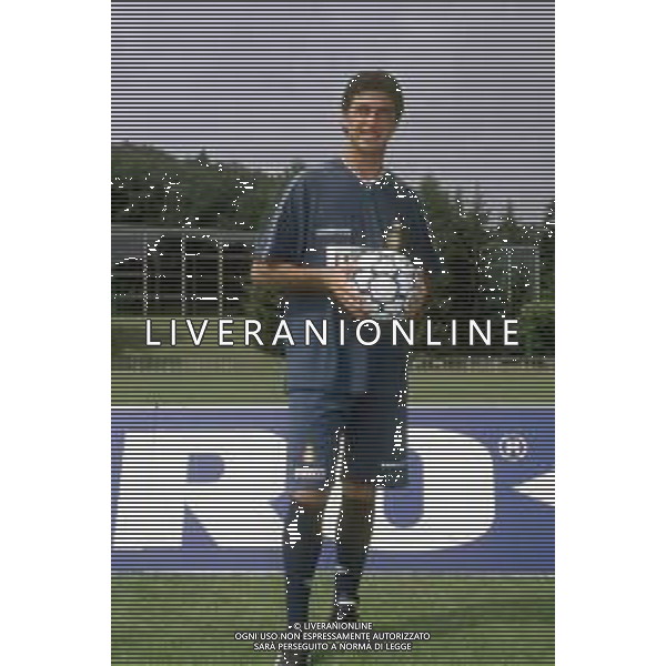 DIAP-RETROSPETTIVA SALVATORE FRESI CALCIATORE NELLA FOTO SALVATORE FRESI CON LA MAGLIA DA ALLENAMENTO INTER CALCIO AG ALDO LIVERANI SAS