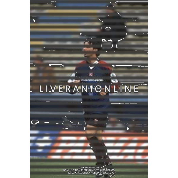 DIAP-RETROSPETTIVA SALVATORE FRESI CALCIATORE NELLA FOTO SALVATORE FRESI CON LA MAGLIA DELLA SALERNITANA CALCIO AG ALDO LIVERANI SAS