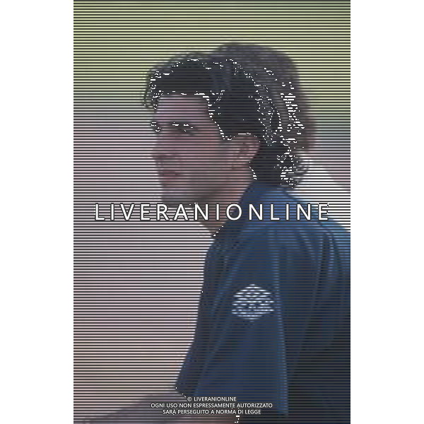 DIAP-RETROSPETTIVA SALVATORE FRESI CALCIATORE NELLA FOTO SALVATORE FRESI CON LA MAGLIA DA ALLENAMENTO INTER CALCIO AG ALDO LIVERANI SAS