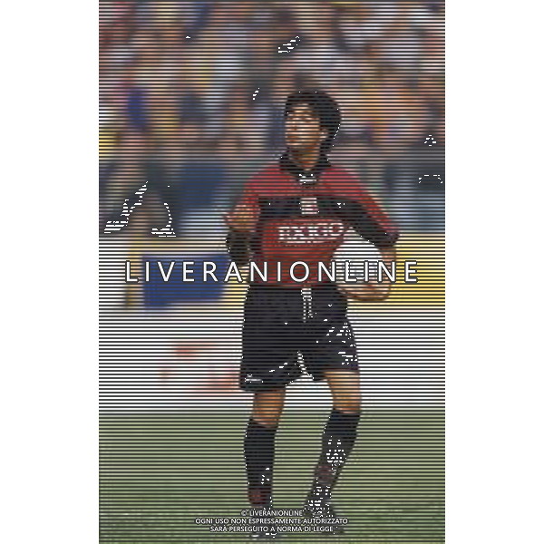 DIAP-RETROSPETTIVA SALVATORE FRESI CALCIATORE NELLA FOTO SALVATORE FRESI CON LA MAGLIA DELLA SALERNITANA CALCIO AG ALDO LIVERANI SAS