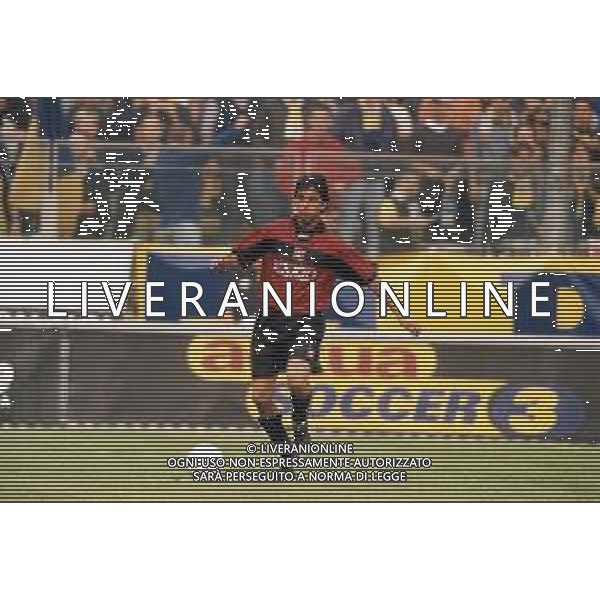 DIAP-RETROSPETTIVA SALVATORE FRESI CALCIATORE NELLA FOTO SALVATORE FRESI CON LA MAGLIA DELLA SALERNITANA CALCIO AG ALDO LIVERANI SAS