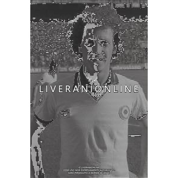 NEG-RETROSPETTIVA PAUO ROBERTO FALACO CALCIATORE NELA FOTO PAULO ROBERTO FALCAO CON LA MAGLIA DELLA ROMA CALCIO NELL\'ANNO 1980-1981 AG ALDO LIVERANI SAS