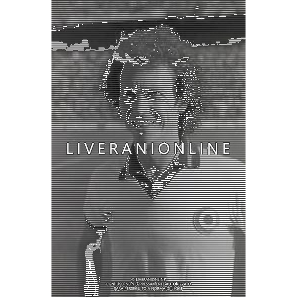 NEG-RETROSPETTIVA PAUO ROBERTO FALACO CALCIATORE NELA FOTO PAULO ROBERTO FALCAO CON LA MAGLIA DELLA ROMA CALCIO NELL\'ANNO 1980-1981 AG ALDO LIVERANI SAS