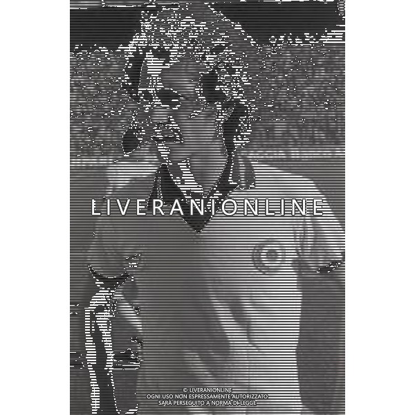 NEG-RETROSPETTIVA PAUO ROBERTO FALACO CALCIATORE NELA FOTO PAULO ROBERTO FALCAO CON LA MAGLIA DELLA ROMA CALCIO NELL\'ANNO 1980-1981 AG ALDO LIVERANI SAS