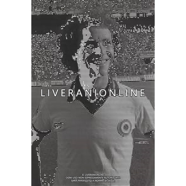 NEG-RETROSPETTIVA PAUO ROBERTO FALACO CALCIATORE NELA FOTO PAULO ROBERTO FALCAO CON LA MAGLIA DELLA ROMA CALCIO NELL\'ANNO 1980-1981 AG ALDO LIVERANI SAS