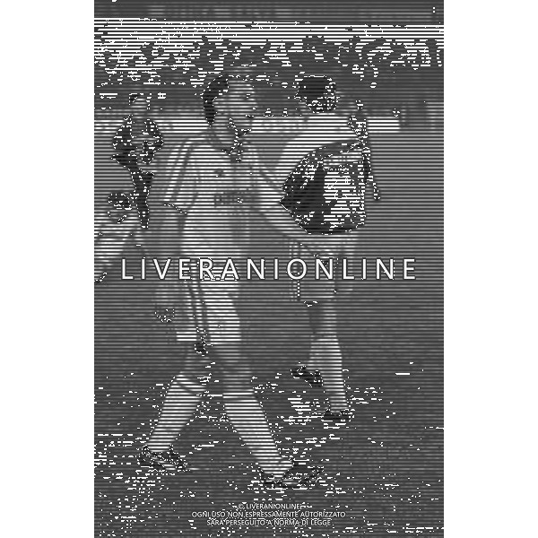 NEG-RETROSPETTIVA STEFANO CUOGHI CALCIATORE NELLA FOTO STEFANO CUOGHI CON LA MAGLIA DEL PARMA CALCIO NELL\'AANO 1991-1992 AG ALDO LIVERANI SAS