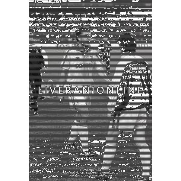 NEG-RETROSPETTIVA STEFANO CUOGHI CALCIATORE NELLA FOTO STEFANO CUOGHI CON LA MAGLIA DEL PARMA CALCIO NELL\'AANO 1991-1992 AG ALDO LIVERANI SAS