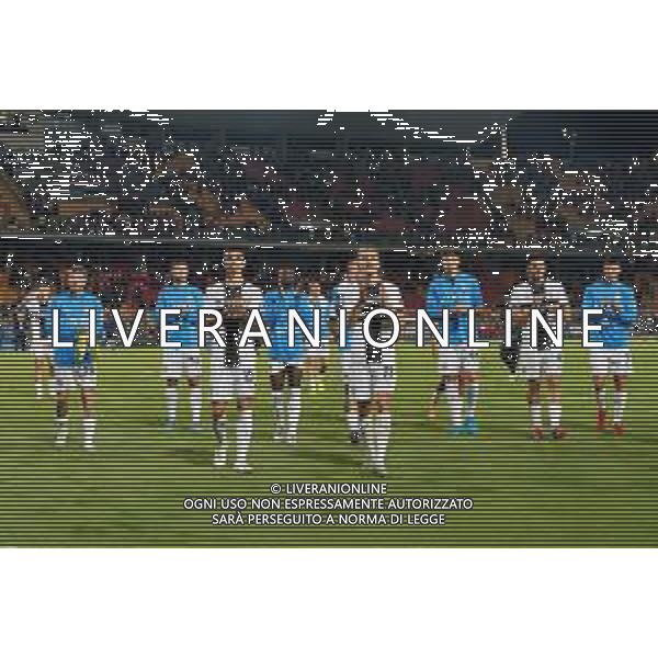 TVEM September 21, 2024 Lecce, Italy - US Lecce vs Parma Calcio 1913 - Italian soccer serie A 2024/25 - Via Del Mare Stadium. In the pic: the Parma players applauds fans ©Emmanuele Mastrodonato/AGENZIA ALDO LIVERANI SAS