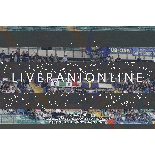 Hellas Verona fans show their support during Hellas Verona FC vs Torino FC , 5° Serie A Enilive 2024-25 game at Marcantonio Bentegodi Stadium in Verona (VR), Italy, on September 20, 2024. (Photo by Davide Casentini)/AGENZIA ALDO LIVERANI SAS