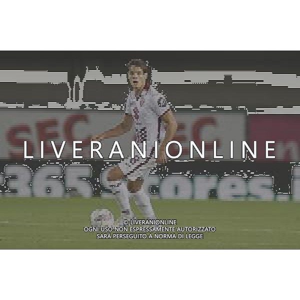 Samuele Ricci of Torino FC play the ball during Hellas Verona FC vs Torino FC , 5° Serie A Enilive 2024-25 game at Marcantonio Bentegodi Stadium in Verona (VR), Italy, on September 20, 2024. (Photo by Davide Casentini)/AGENZIA ALDO LIVERANI SAS