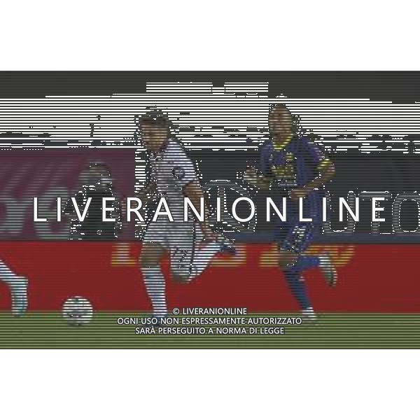 Karol Linetty of Torino FC play the ball during Hellas Verona FC vs Torino FC , 5° Serie A Enilive 2024-25 game at Marcantonio Bentegodi Stadium in Verona (VR), Italy, on September 20, 2024. (Photo by Davide Casentini)/AGENZIA ALDO LIVERANI SAS